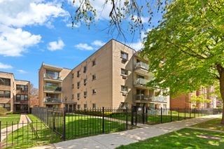 1640 W Sherwin Avenue 4D, Chicago, IL 60626