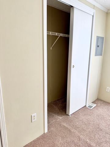 27W370 Geneva Road 68, West Chicago, IL 60185