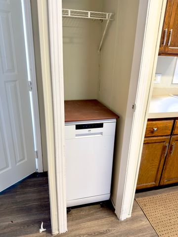 27W370 Geneva Road 68, West Chicago, IL 60185