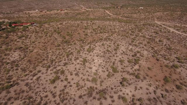 56550 RANCHO CASITAS Road, Wickenburg, AZ 85390