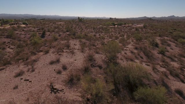 56550 RANCHO CASITAS Road, Wickenburg, AZ 85390