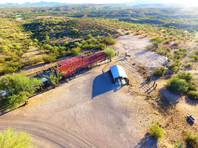 56550 RANCHO CASITAS Road, Wickenburg, AZ 85390