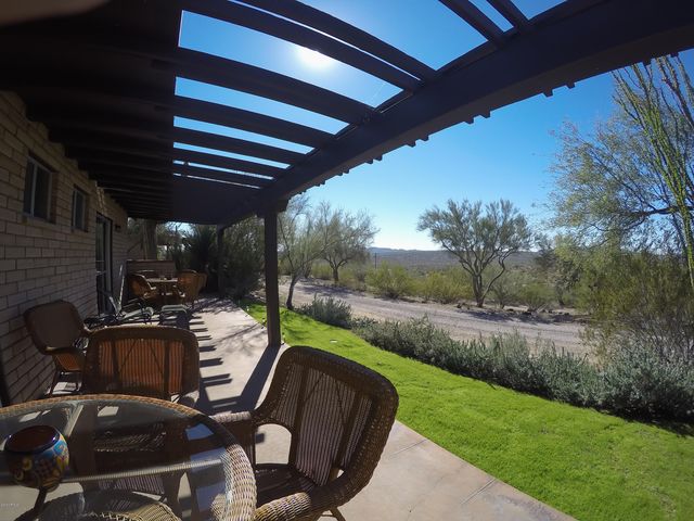 56550 RANCHO CASITAS Road, Wickenburg, AZ 85390