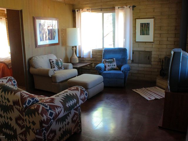 56550 RANCHO CASITAS Road, Wickenburg, AZ 85390