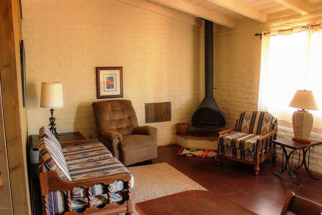 56550 RANCHO CASITAS Road, Wickenburg, AZ 85390