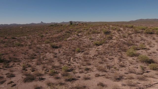 56550 RANCHO CASITAS Road, Wickenburg, AZ 85390