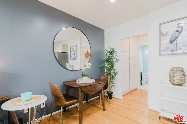 2721 2nd Street 210, Santa Monica, CA 90405