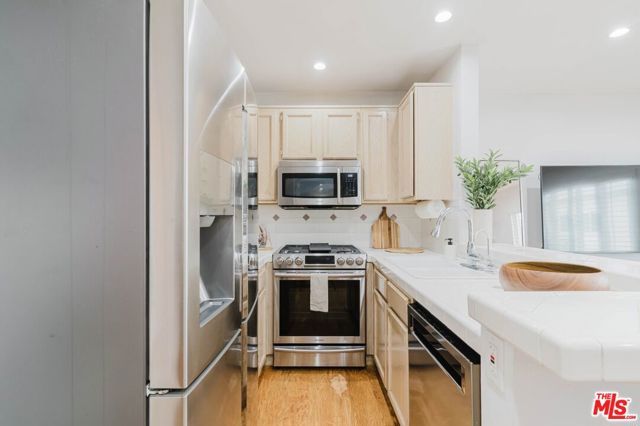 2721 2nd Street 210, Santa Monica, CA 90405
