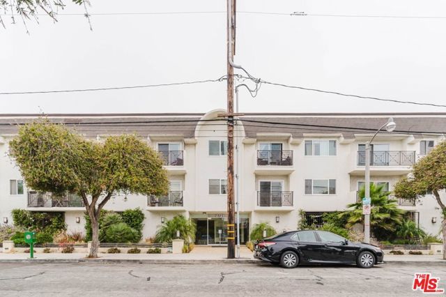 2721 2nd Street 210, Santa Monica, CA 90405