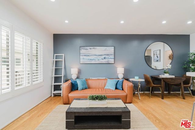 2721 2nd Street 210, Santa Monica, CA 90405