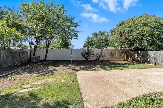 331 Trees Drive, Cedar Hill, TX 75104