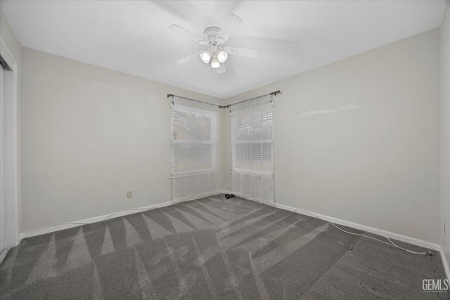 3008 N Half Moon Drive, Bakersfield, CA 93309