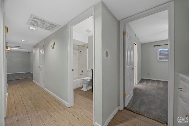 3008 N Half Moon Drive, Bakersfield, CA 93309