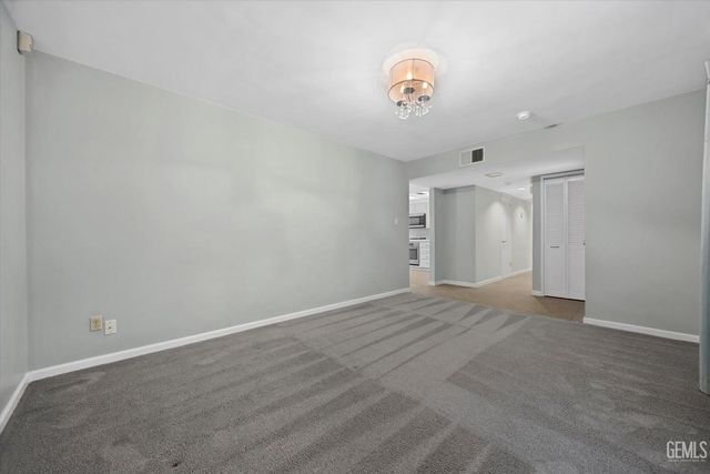 3008 N Half Moon Drive, Bakersfield, CA 93309