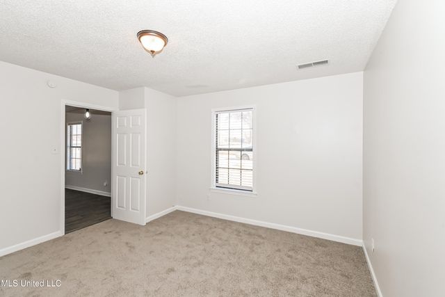 5943 Lees Crossing Street, Olive Branch, MS 38654