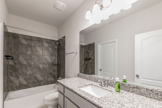 500 Oxford Lane, Troy, TX 76579
