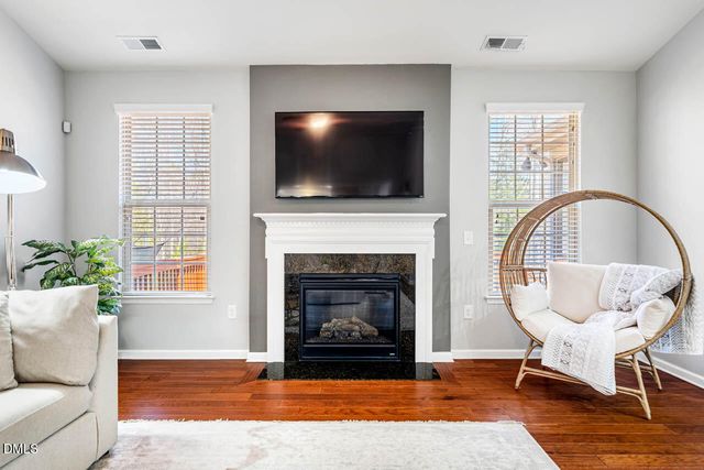 91 Dover Grant Court, Chapel Hill, NC 27517