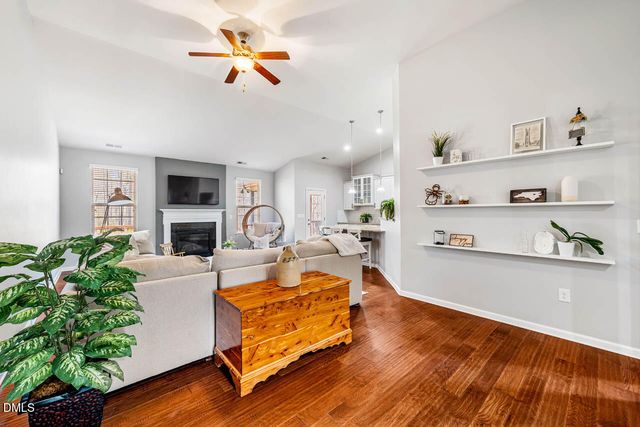 91 Dover Grant Court, Chapel Hill, NC 27517