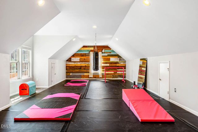 91 Dover Grant Court, Chapel Hill, NC 27517