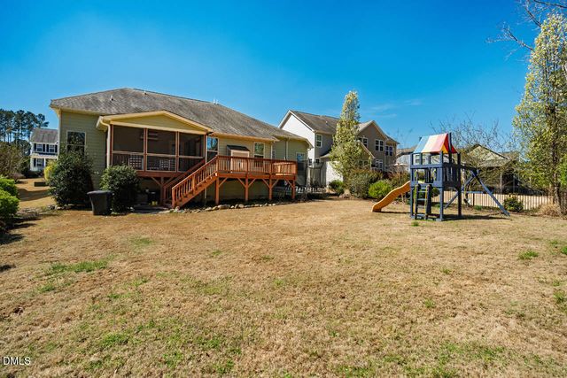 91 Dover Grant Court, Chapel Hill, NC 27517