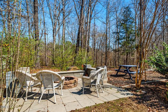 91 Dover Grant Court, Chapel Hill, NC 27517