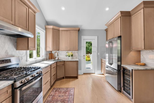 206 Monmouth Avenue, Atlantic Highlands, NJ 07716