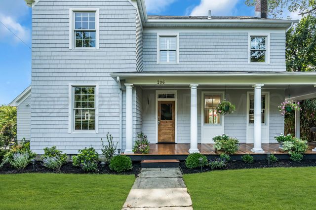 206 Monmouth Avenue, Atlantic Highlands, NJ 07716