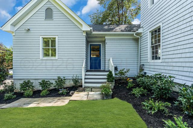 206 Monmouth Avenue, Atlantic Highlands, NJ 07716