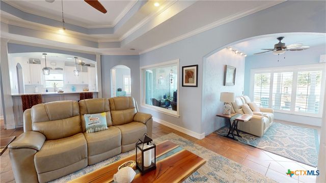 68 N Blue Heron Drive, Port Lavaca, TX 77979