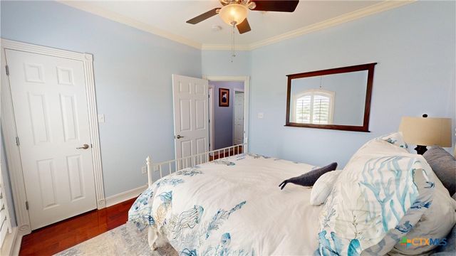 68 N Blue Heron Drive, Port Lavaca, TX 77979