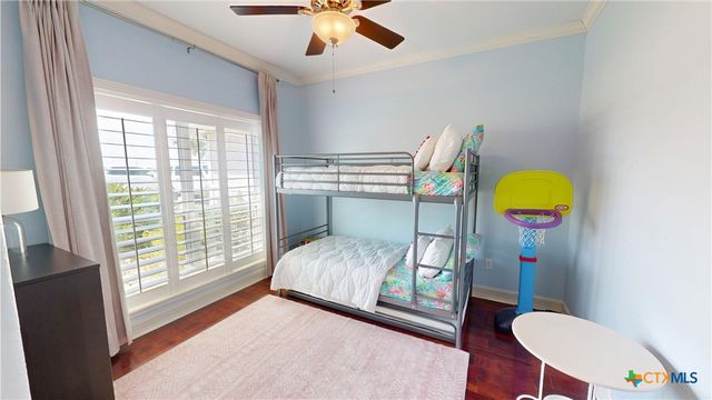 68 N Blue Heron Drive, Port Lavaca, TX 77979