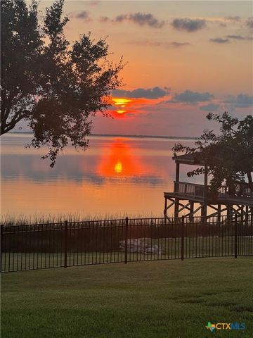 68 N Blue Heron Drive, Port Lavaca, TX 77979