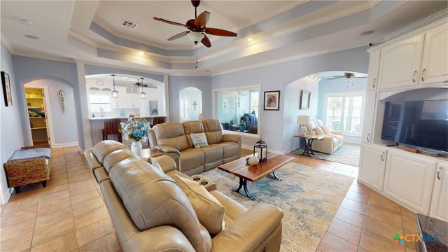 68 N Blue Heron Drive, Port Lavaca, TX 77979