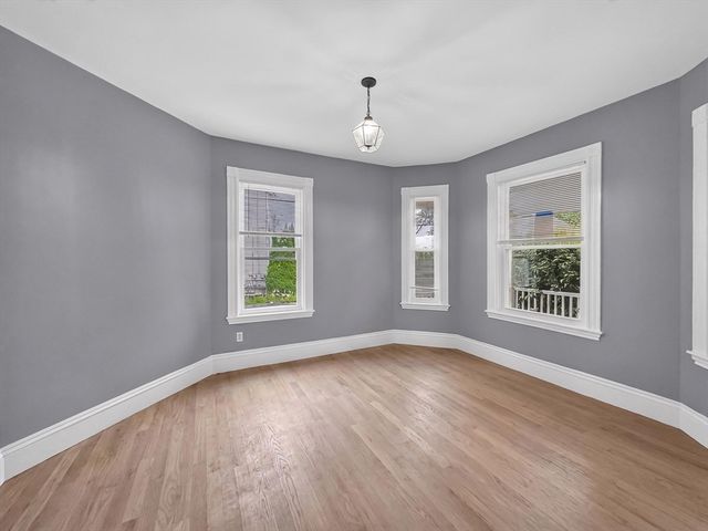 70 Holbrook Ave R, Braintree, MA 02184