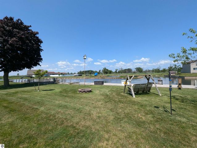 2255 Bay Ridge Drive, Au Gres, MI 48703