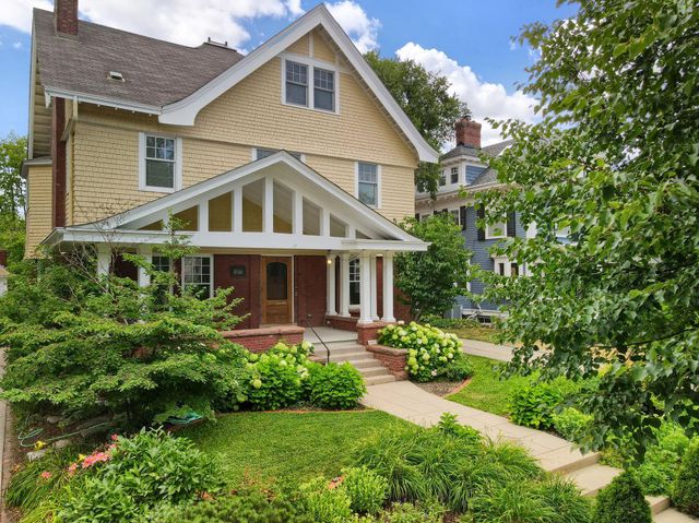 1912 Irving Avenue S, Minneapolis, MN 55403