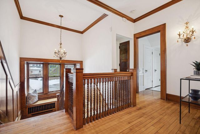 1912 Irving Avenue S, Minneapolis, MN 55403