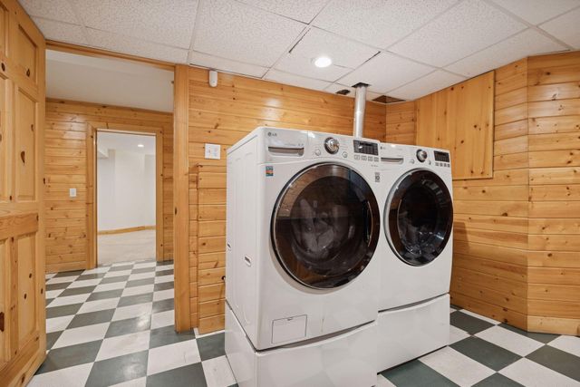 1912 Irving Avenue S, Minneapolis, MN 55403