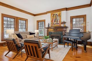 1912 Irving Avenue S, Minneapolis, MN 55403