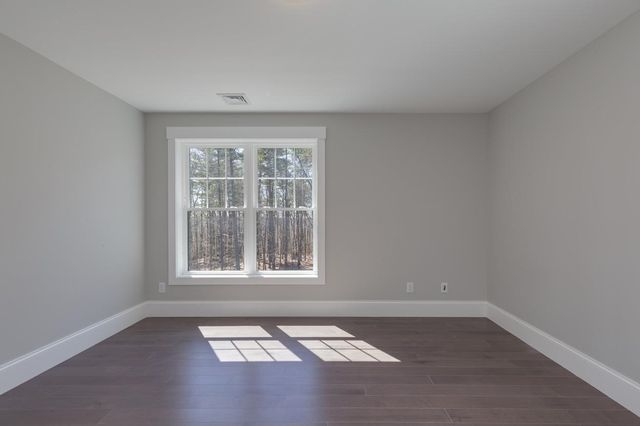 125 Crowley Road, Chester, NH 03036