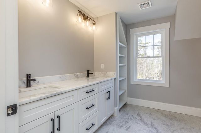 125 Crowley Road, Chester, NH 03036