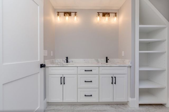 125 Crowley Road, Chester, NH 03036
