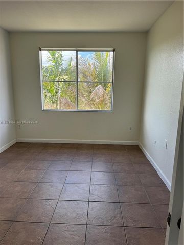 17660 NW 73rd Ave 206-3, Hialeah, FL 33015