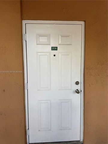 17660 NW 73rd Ave 206-3, Hialeah, FL 33015