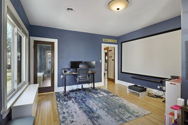 125 Kendall STREET, Burlington, WI 53105