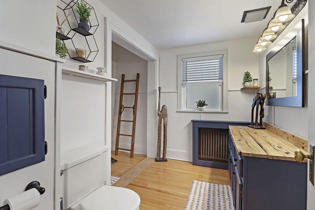 125 Kendall STREET, Burlington, WI 53105