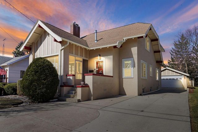 125 Kendall STREET, Burlington, WI 53105