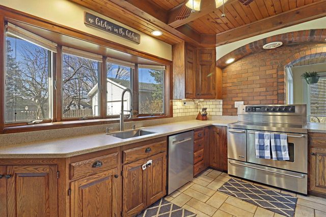 125 Kendall STREET, Burlington, WI 53105