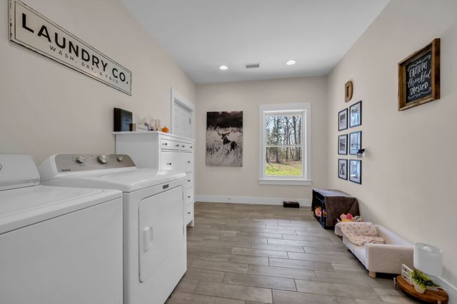 1658 Apache Trl, Pegram, TN 37143