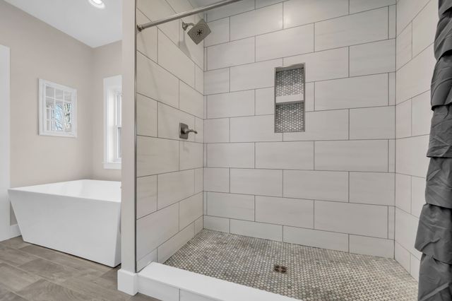 1658 Apache Trl, Pegram, TN 37143